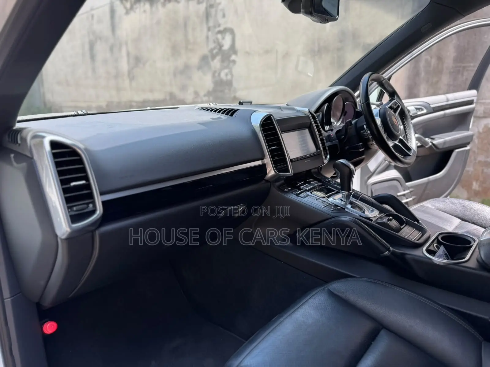 Porsche Cayenne 2016 White