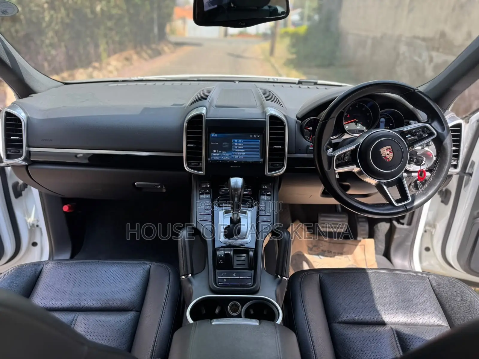 Porsche Cayenne 2016 White