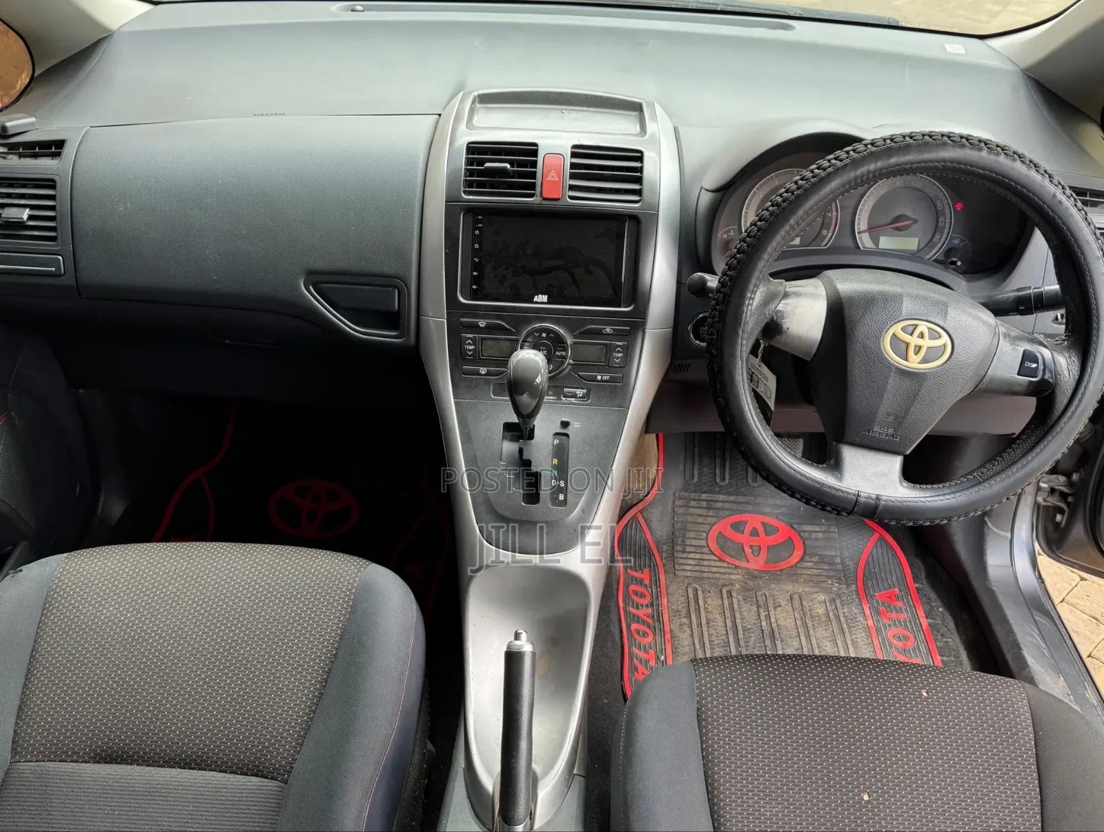 Toyota Auris 2010 Gray