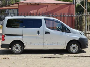Nissan NV200 S 2019 White