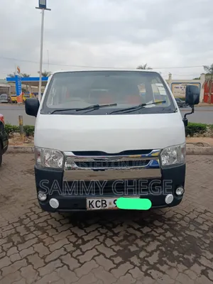 Toyota HiAce 2008 White