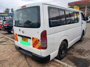 Toyota HiAce 2008 White