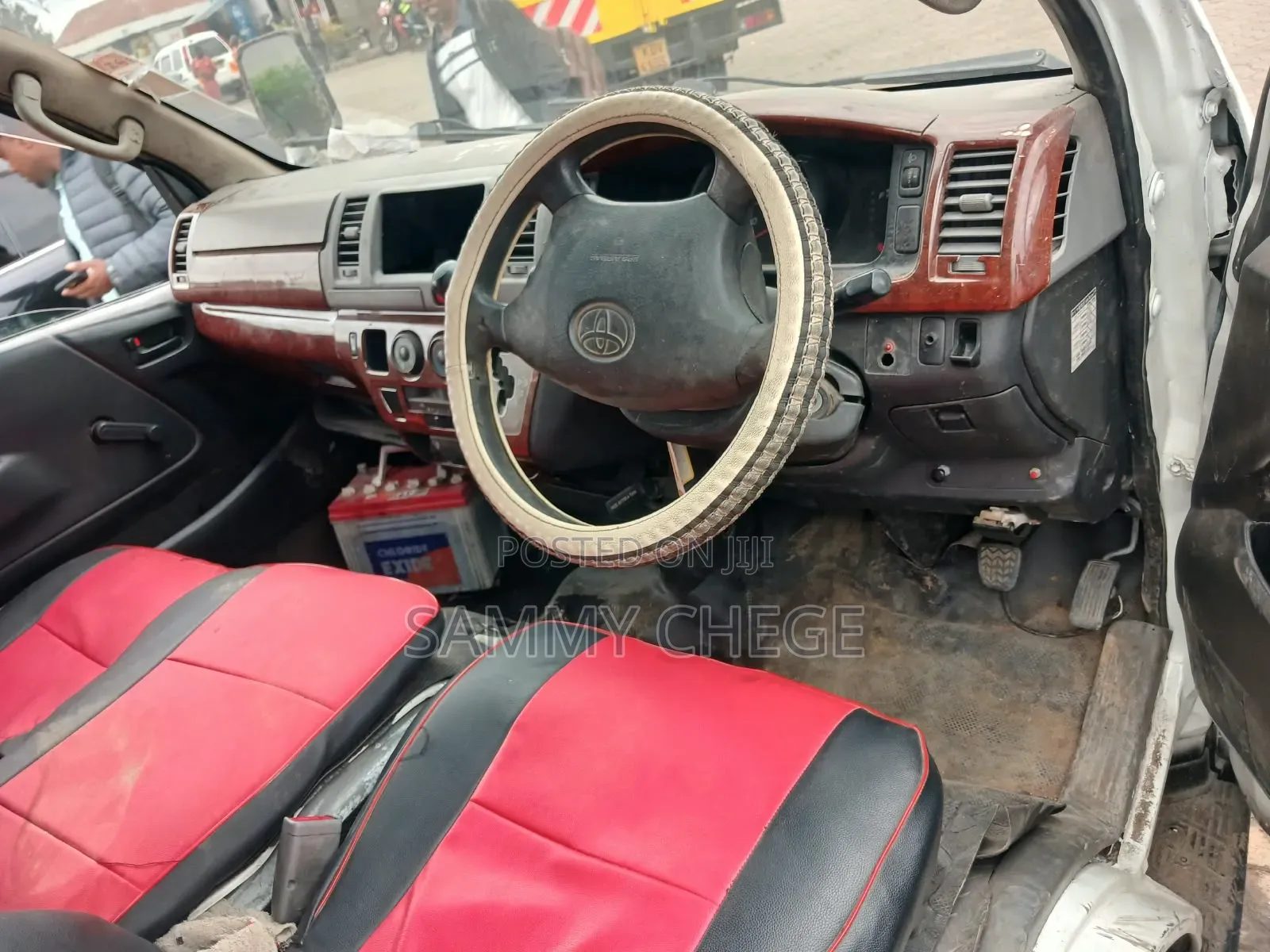 Toyota HiAce 2008 White