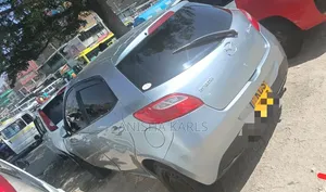 Mazda Demio 2012 Silver