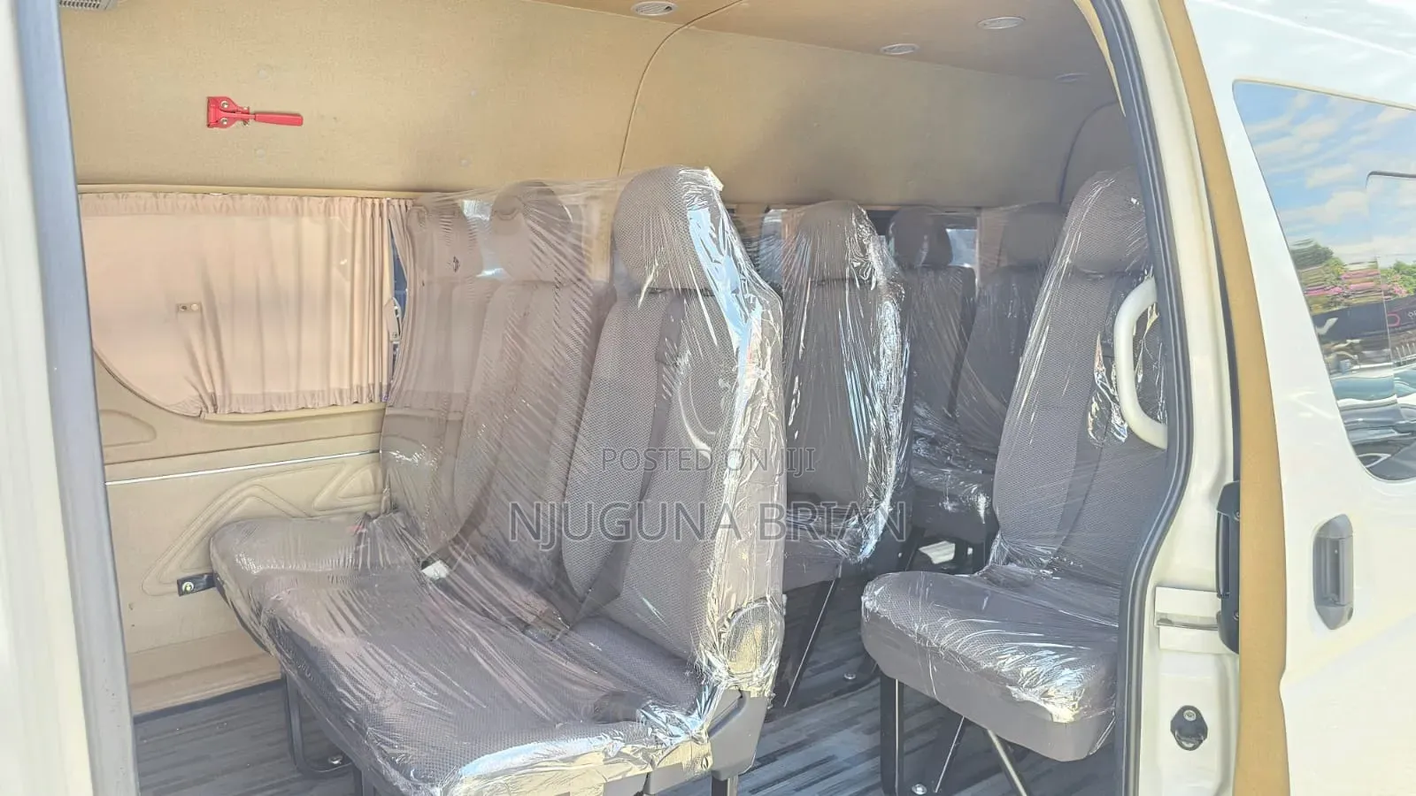 Toyota HiAce 2019 White