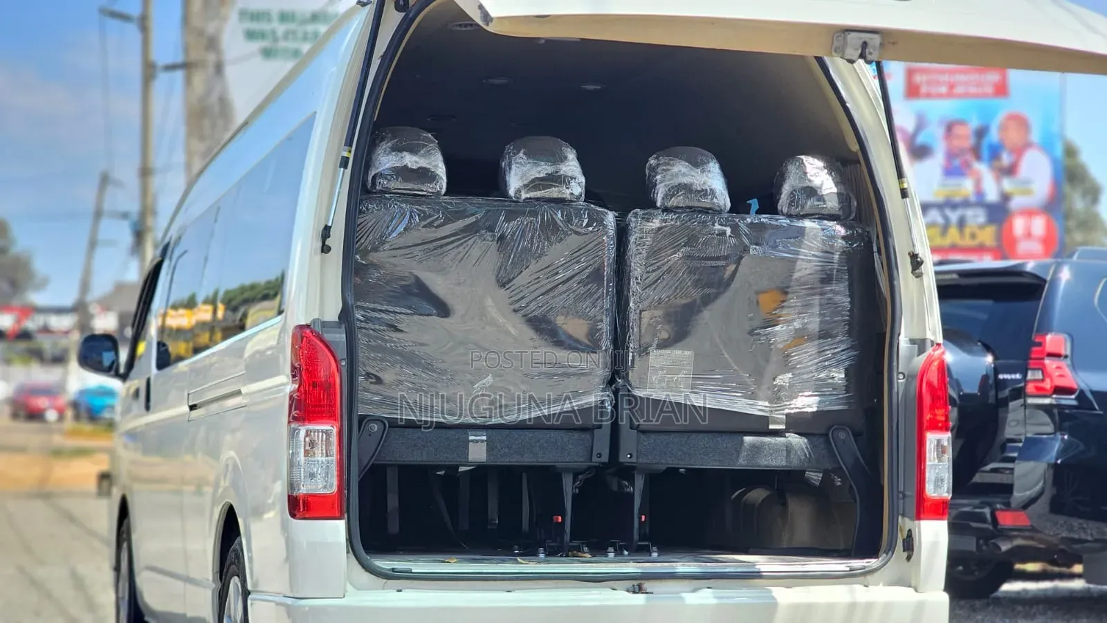 Toyota HiAce 2019 White