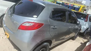 Mazda Demio 2012 Silver