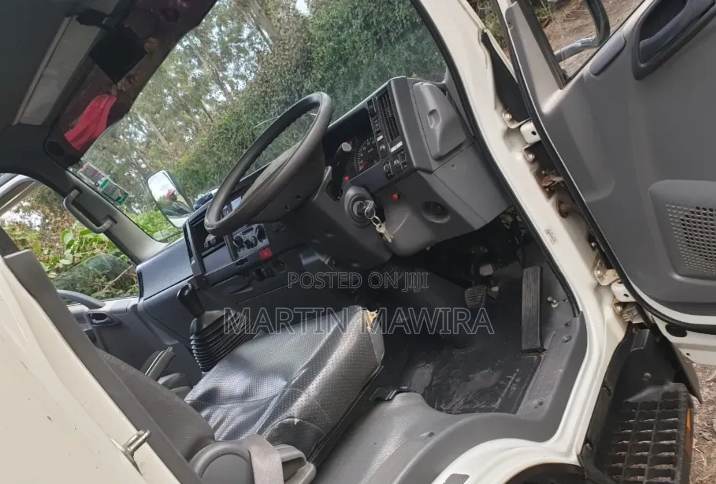 Isuzu Elf Lorry