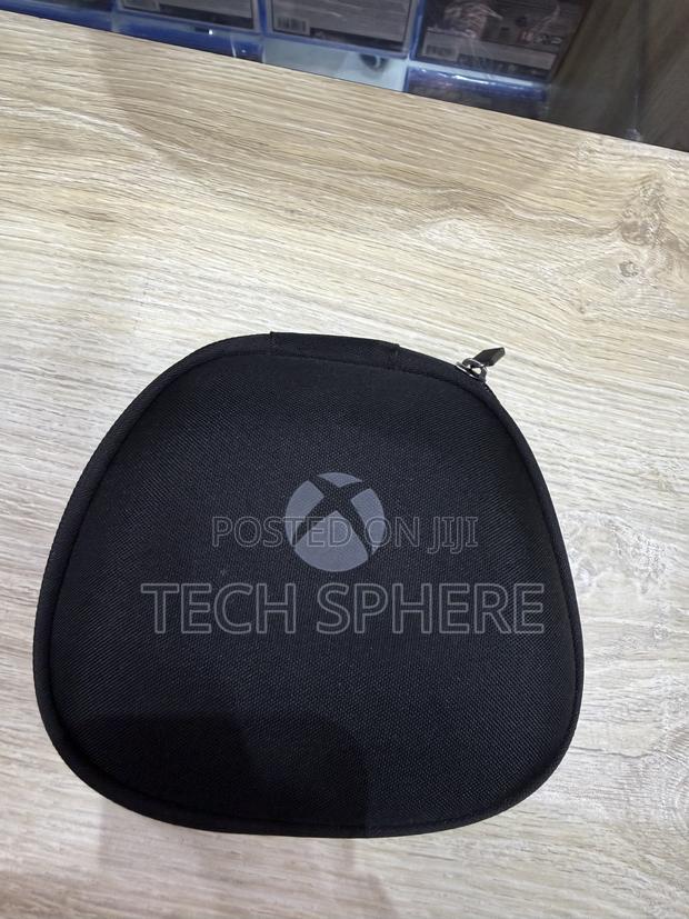 Brand New Microsoft Xbox Elite Wireless Controller Series 2 - thumbnail 4