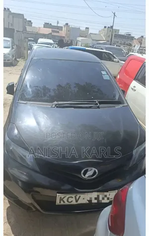 Toyota Vitz 2012 Black