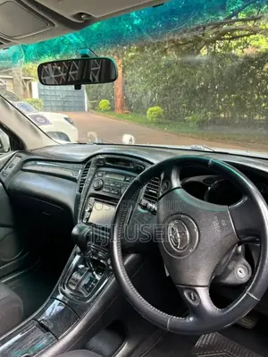 Toyota Kluger 2005 Silver