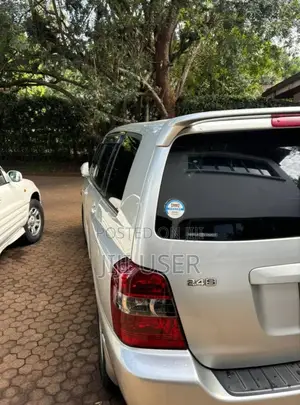 Toyota Kluger 2005 Silver