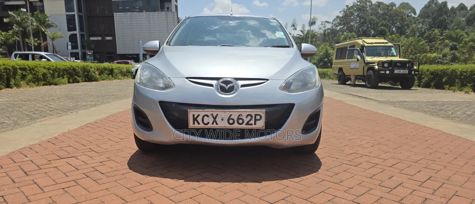 Mazda Demio 2011 Silver