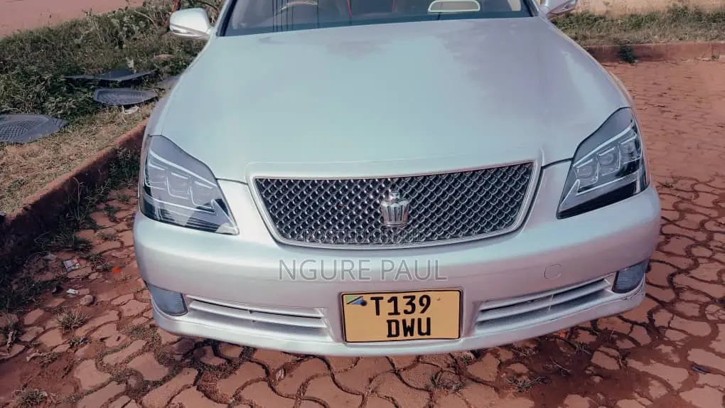 Toyota Crown 2008 Silver
