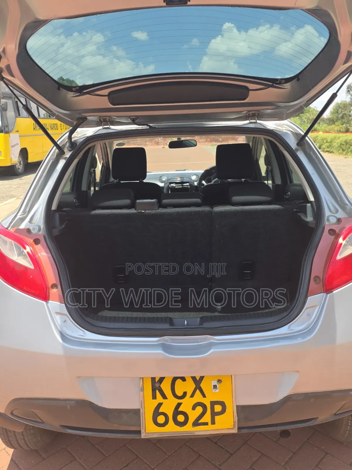 Mazda Demio 2011 Silver