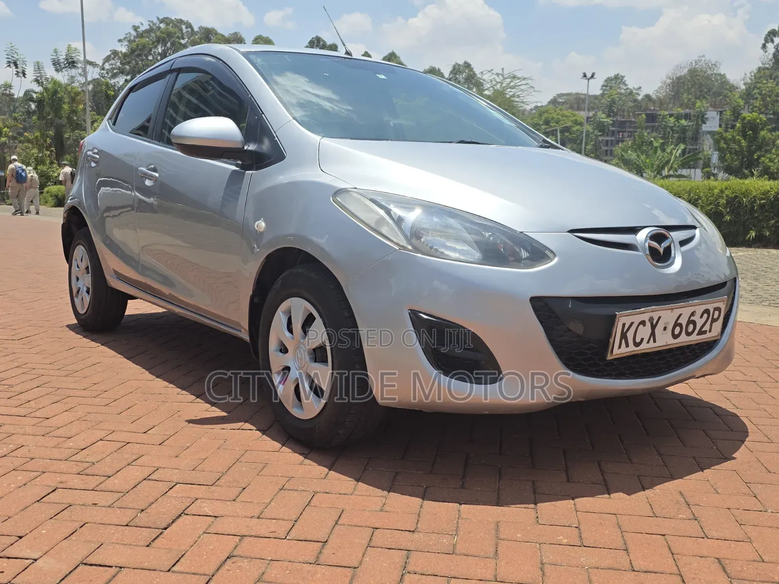 Mazda Demio 2011 Silver