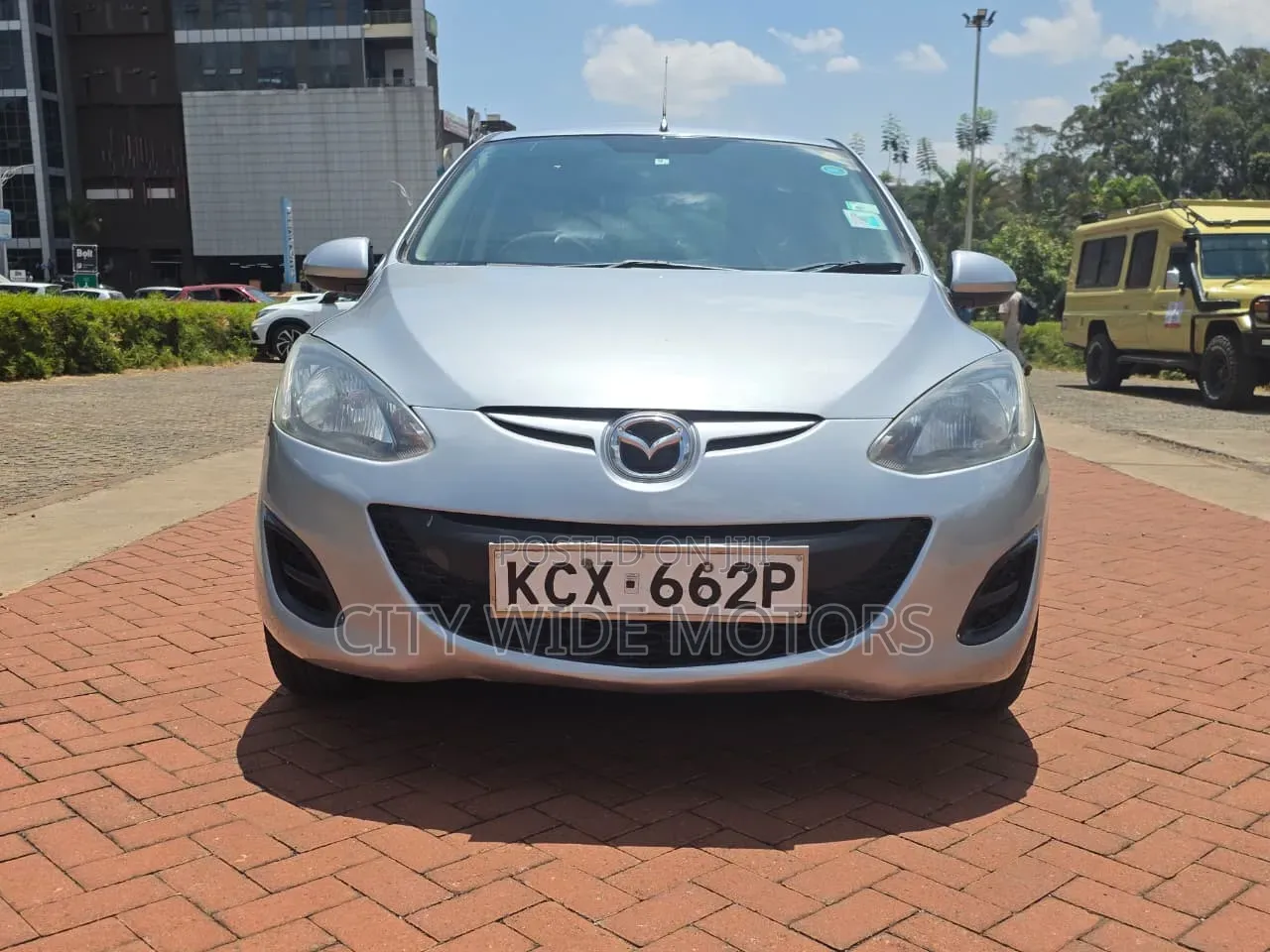 Mazda Demio 2011 Silver
