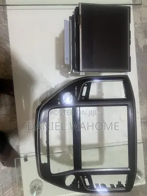 Toyota Crown Radio With Console