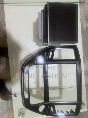 Toyota Crown Radio With Console