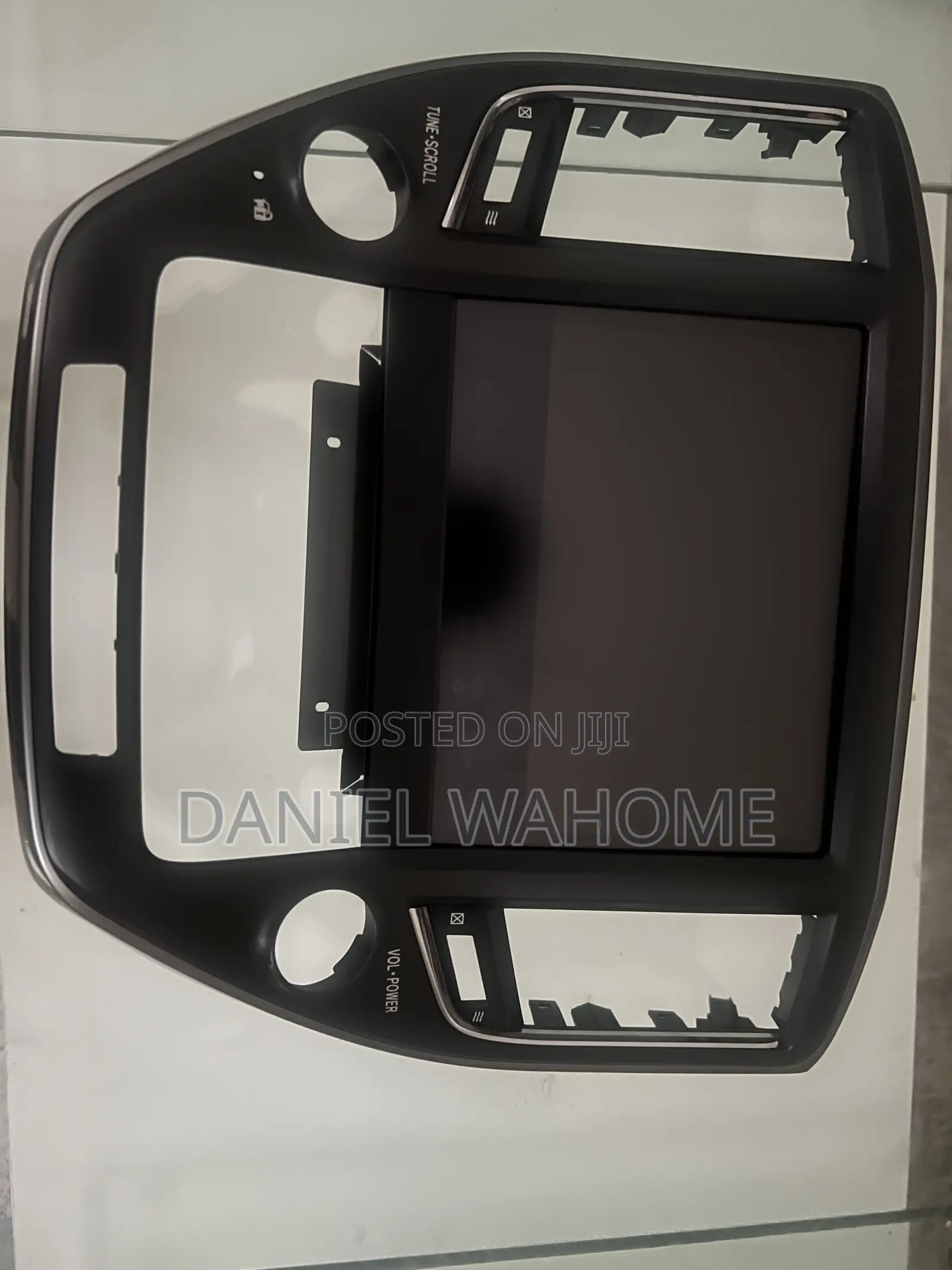 Toyota Crown Radio With Console