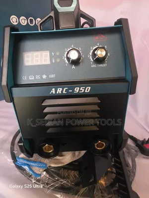 Makita ARC _950 AC/DC Welding Machine