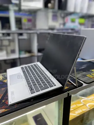 Laptop HP Elite X2 G8 16GB Intel Core i5 SSD 512GB