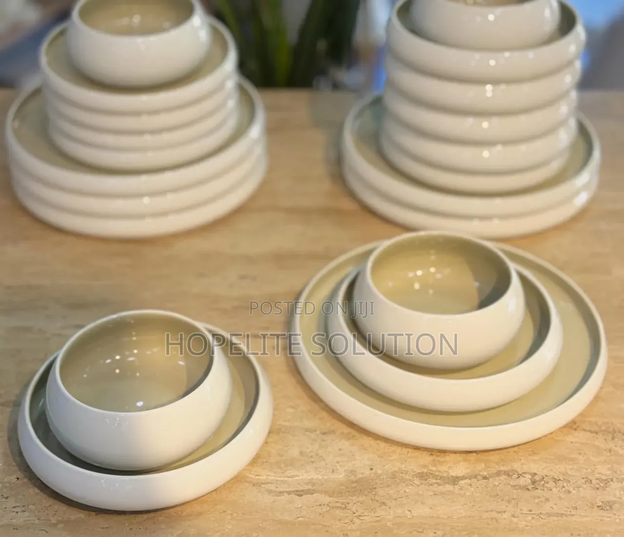 Premium Ceramic Dinner Set.