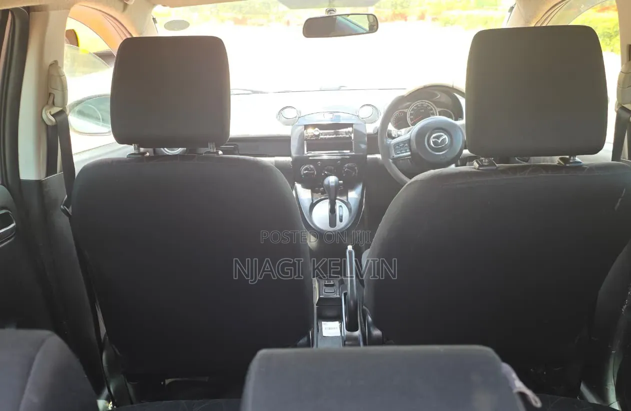 Mazda Demio 2012 Silver