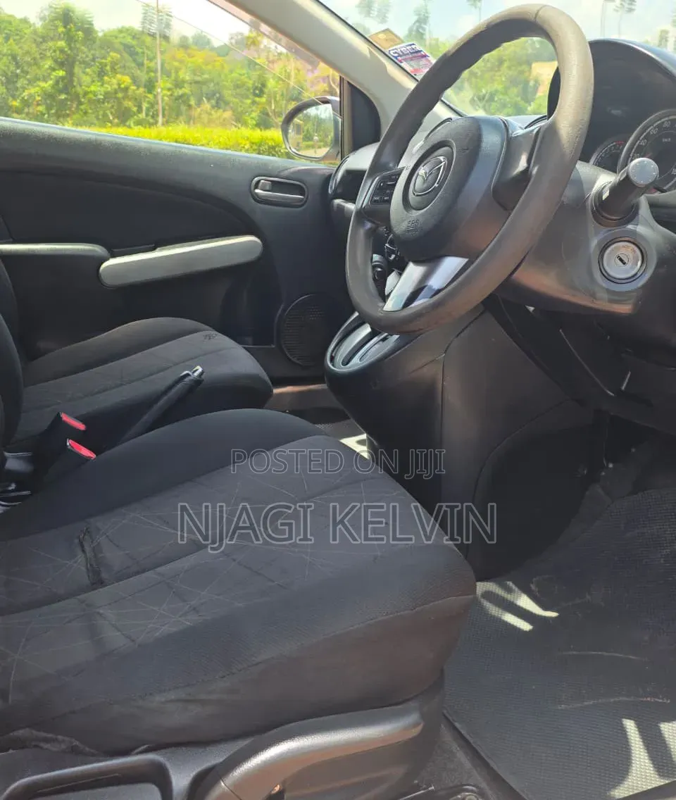 Mazda Demio 2012 Silver