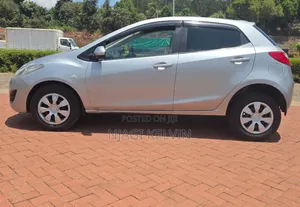 Mazda Demio 2012 Silver