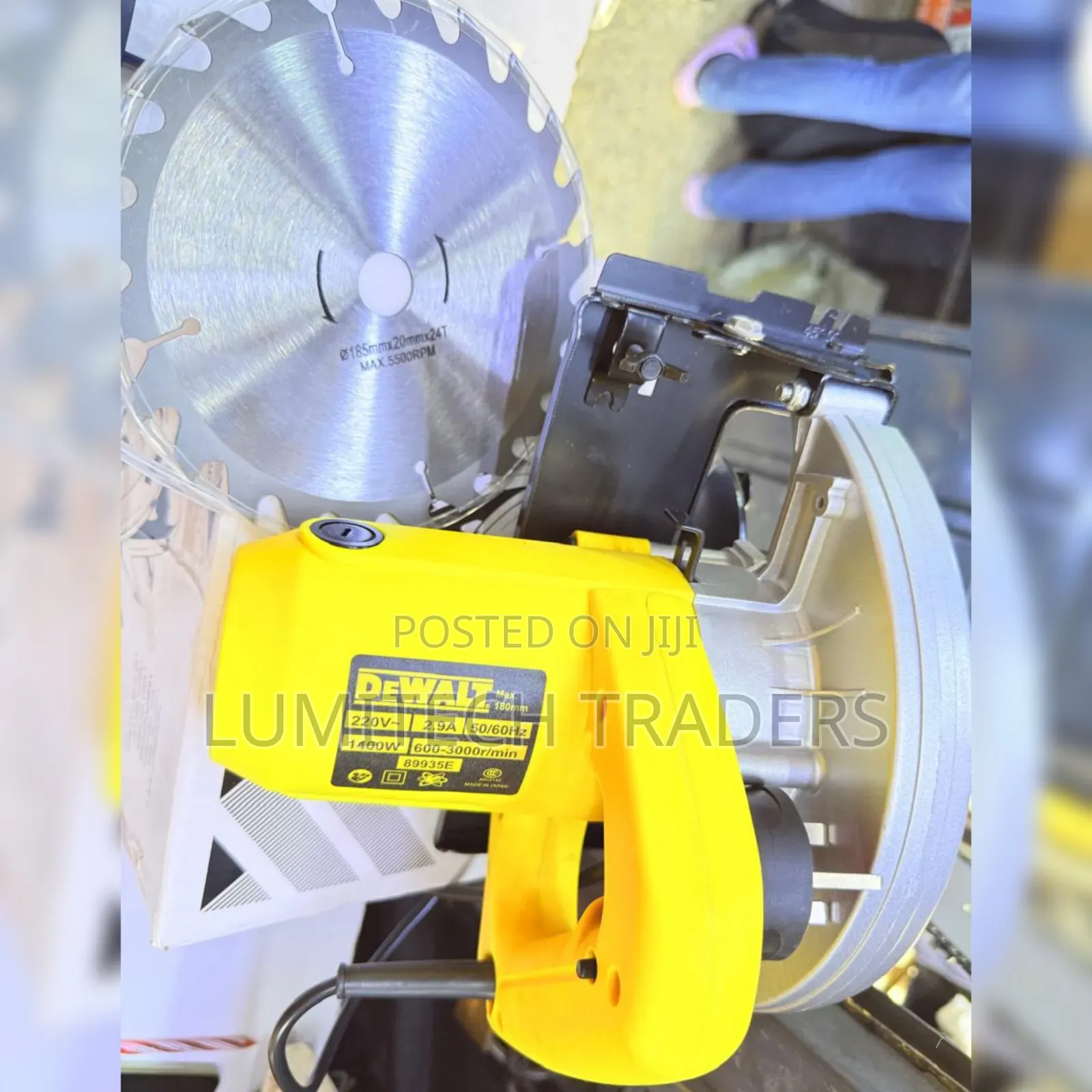 Dewalt Circular 7” Saw