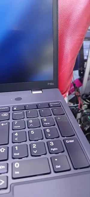Laptop Lenovo ThinkPad P15s 32GB AMD Ryzen 7 SSD 1T