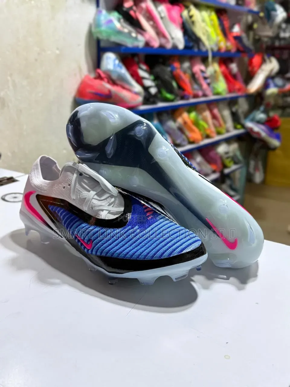 Phantom GX 6 Elite Football 