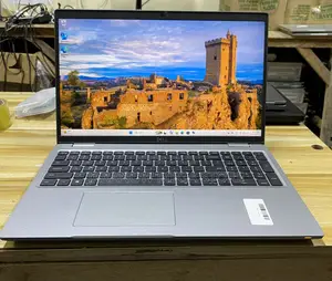 Laptop Dell Precision 3561 8GB Intel Core i7 SSD 256GB