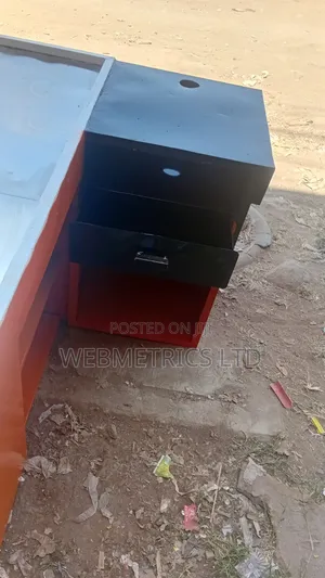 Check Out Counter / Till Desk