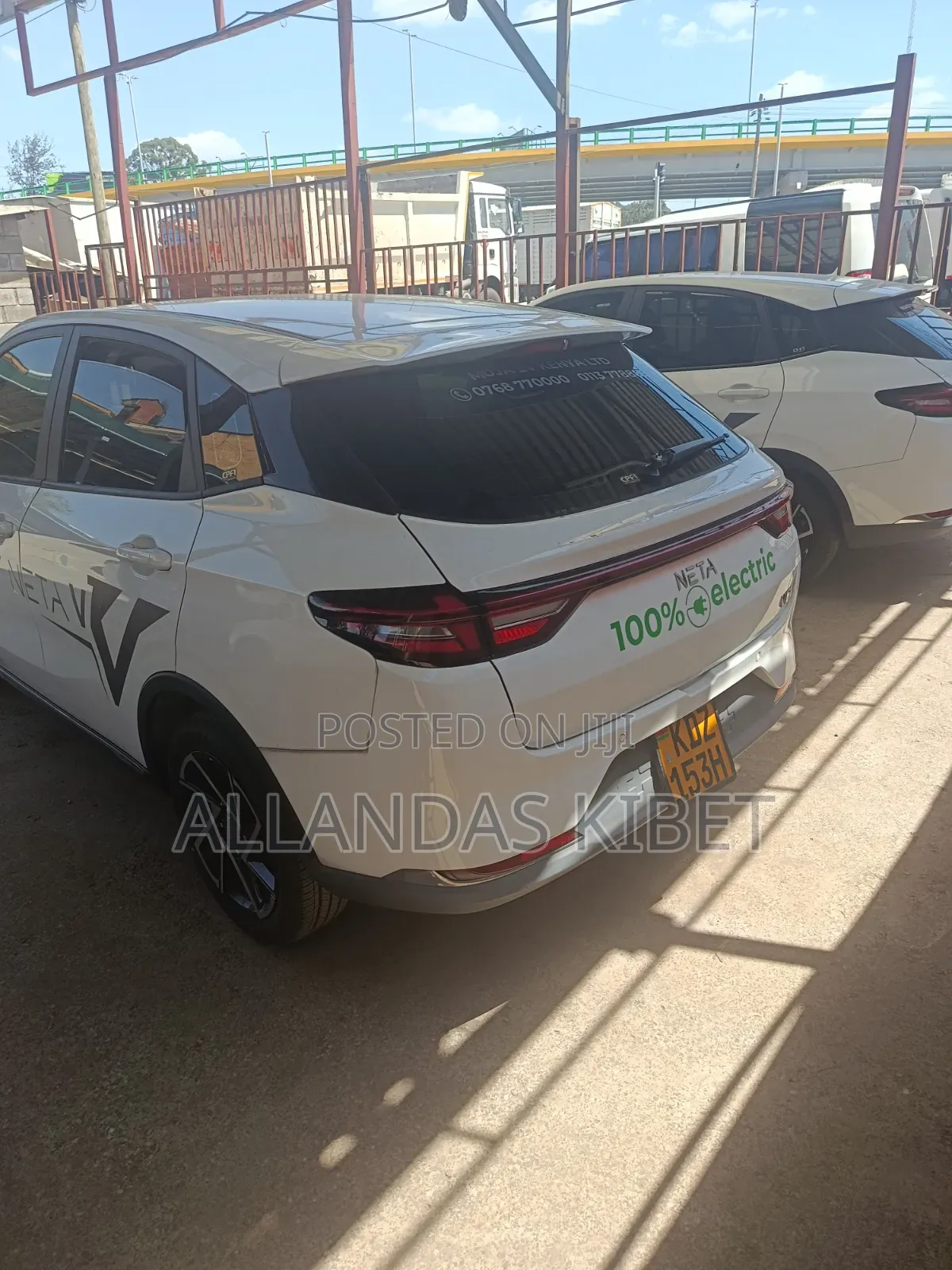 New Neta V 2024 White