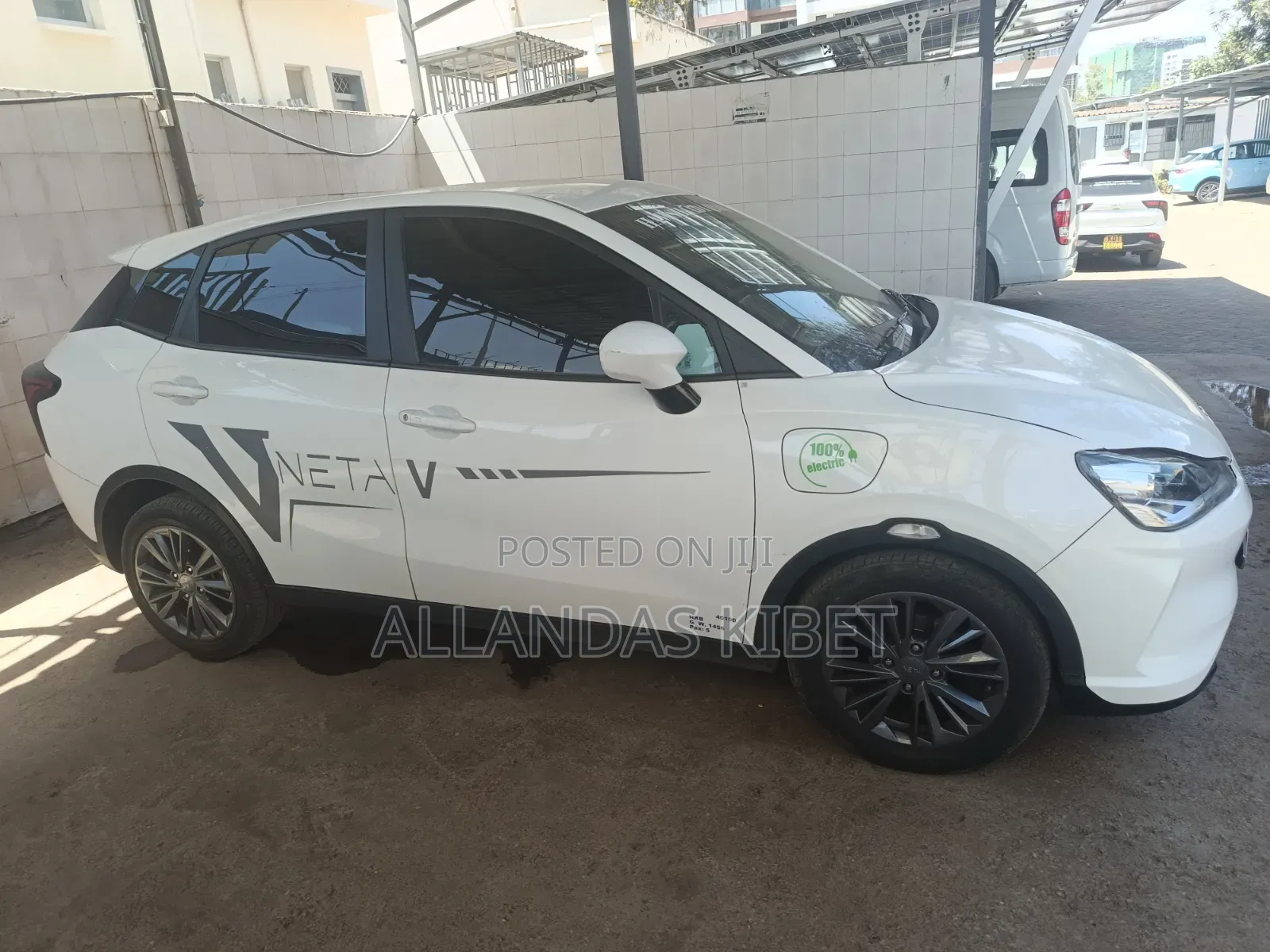 New Neta V 2024 White
