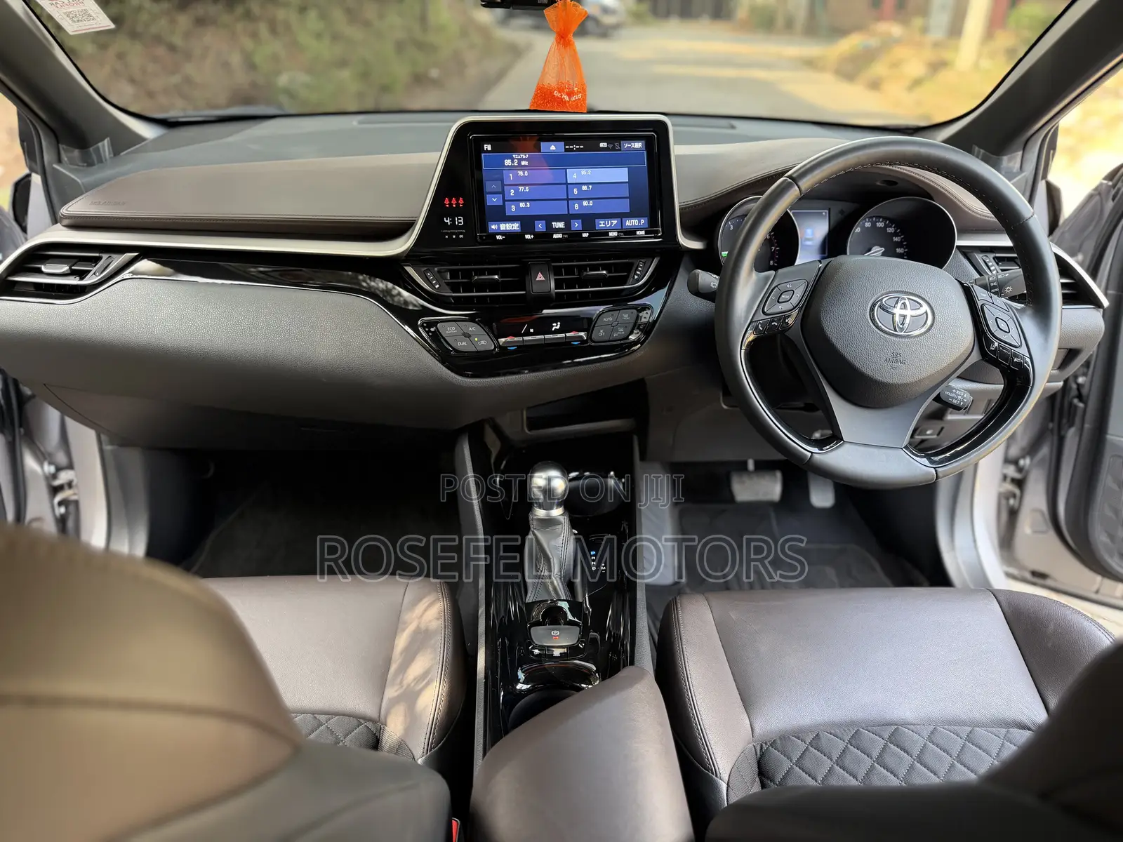 Toyota C-HR 2019 Gray