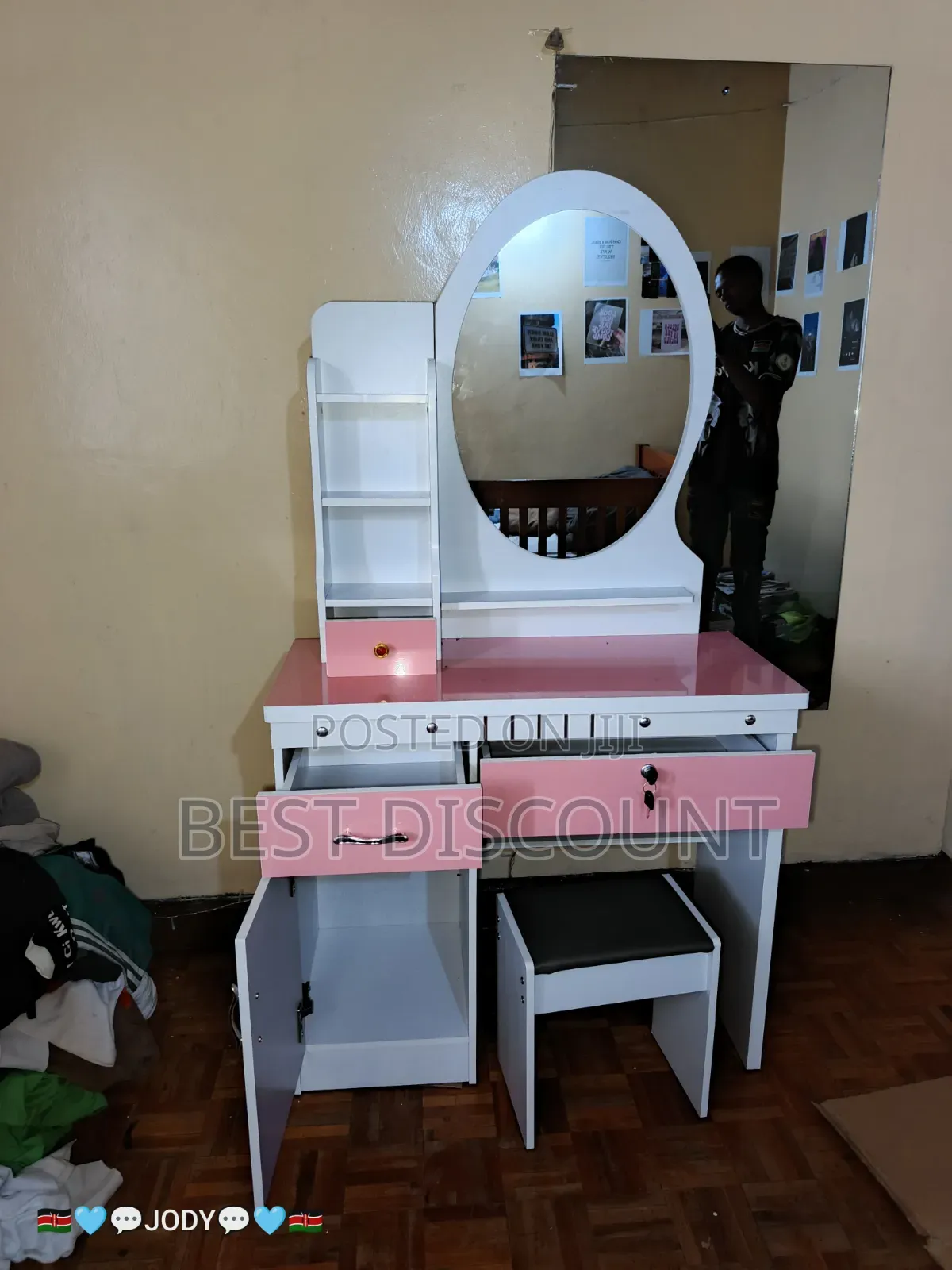 Vinity Dressing Table