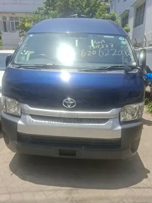 Toyota HiAce 2019 Blue