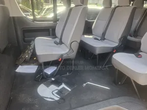 Toyota HiAce 2019 Blue