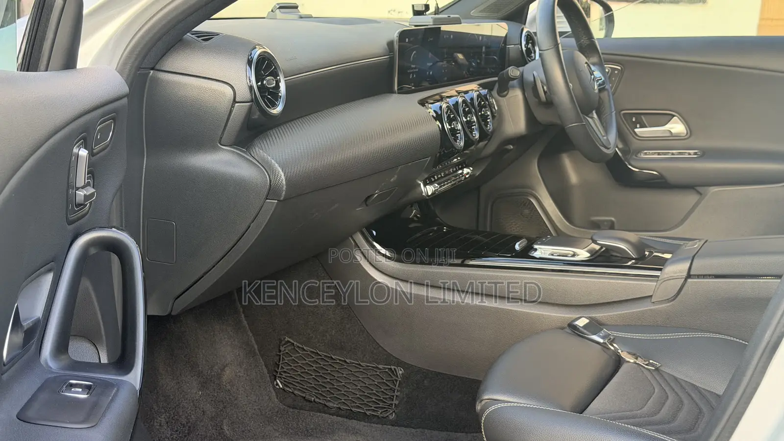 Mercedes-Benz A-Class 2019 Silver