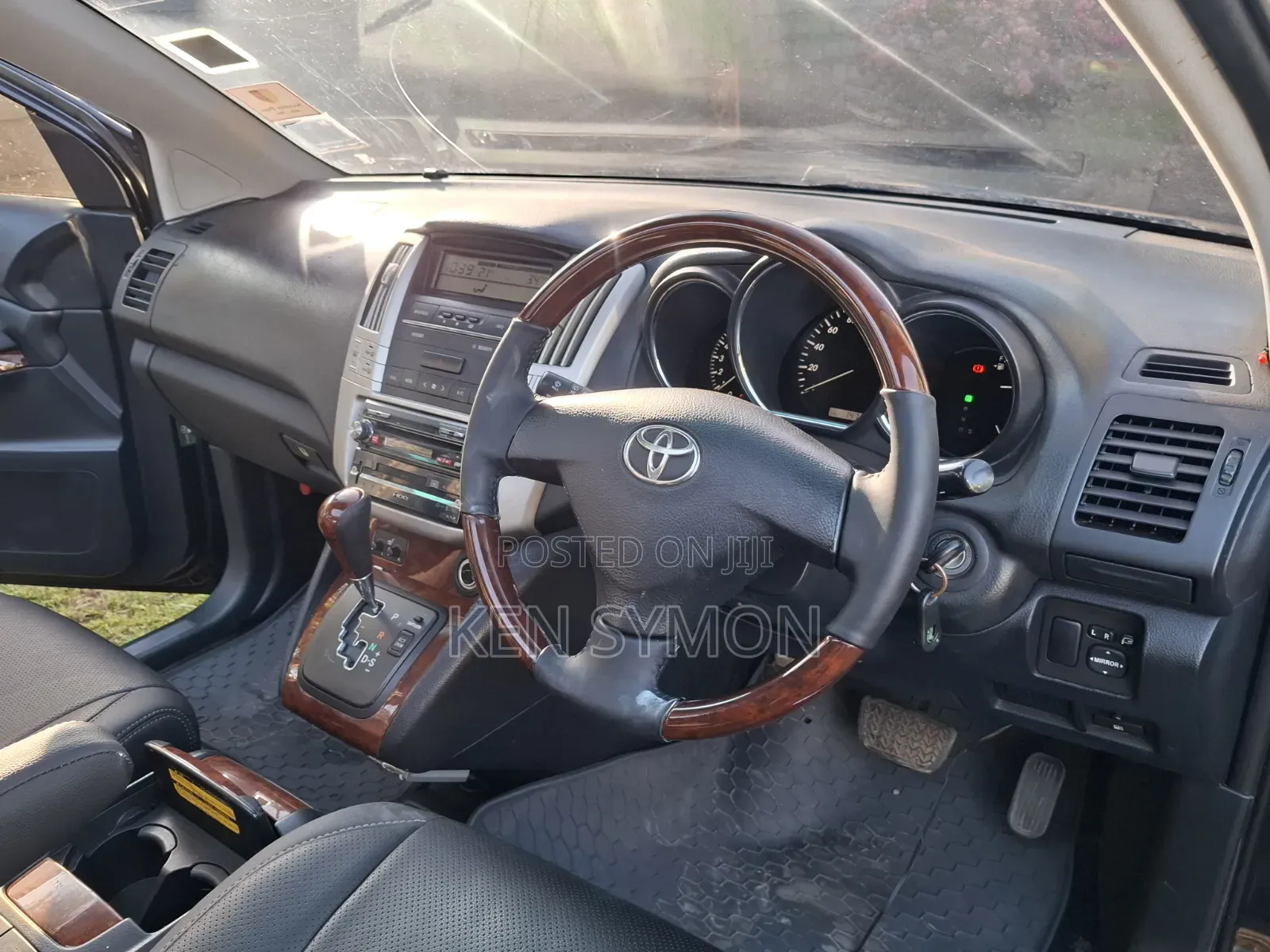 Toyota Harrier 240G 2007 Black