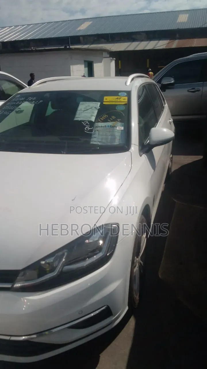 Volkswagen Golf Variant 2020 White