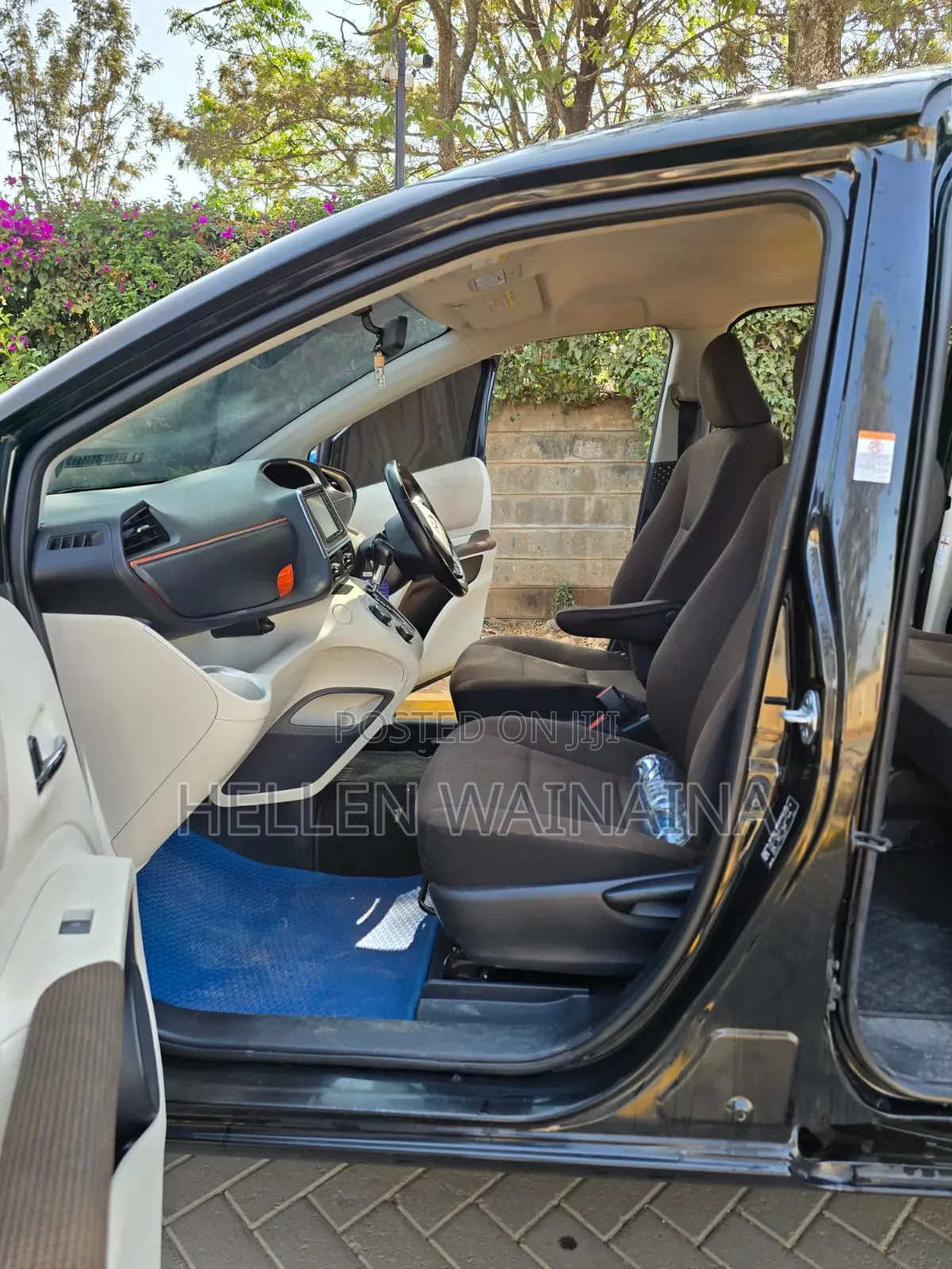 Toyota Sienta 2018 Black