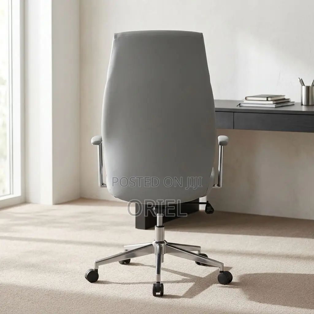 Office Chair : Gray Upholstered Executive Office Chair