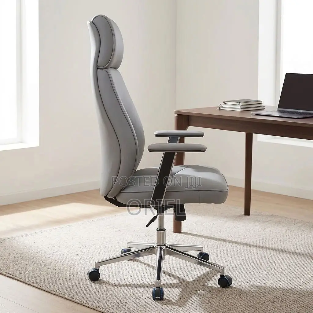 Office Chair : Gray Upholstered Executive Office Chair