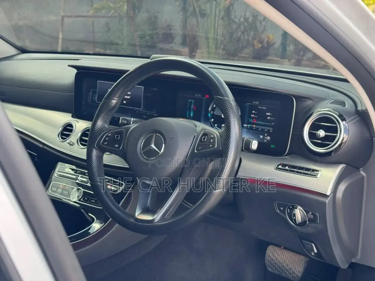 Mercedes-Benz E200 2017 Silver