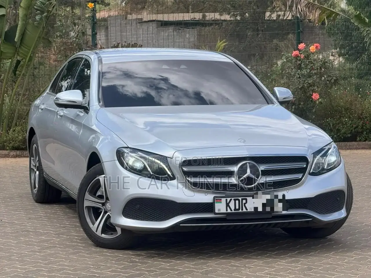 Mercedes-Benz E200 2017 Silver