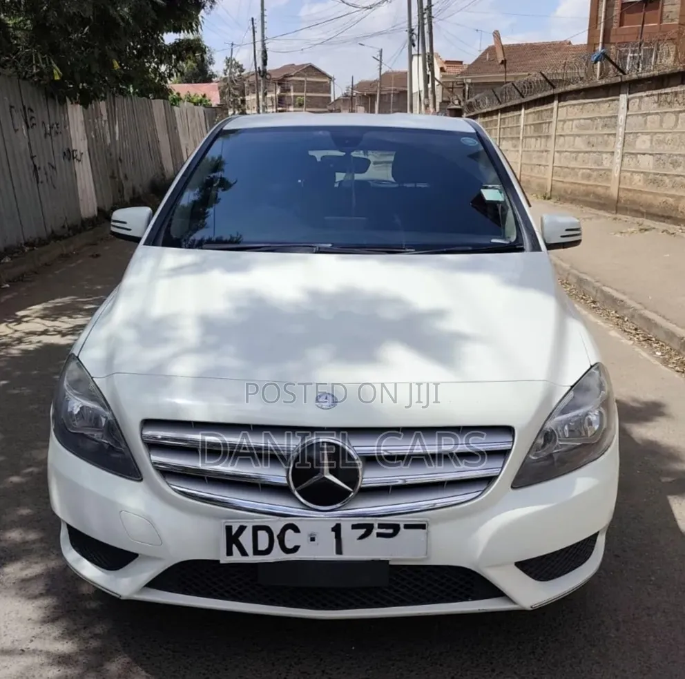 Mercedes-Benz B-Class 2014 White